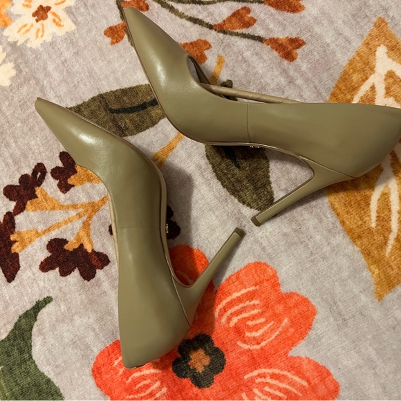 NEW w/ box Sam Edelman Tan Women's Pumps - Picture 6 of 12